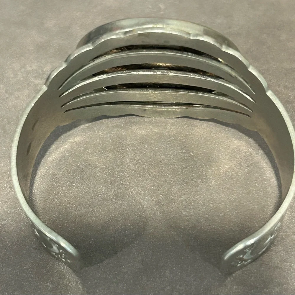 Vtg Antique Fred Harvey Era Navajo-Silver Cuff bracelet, 1923 US Peace Dollar - Picture 13 of 15